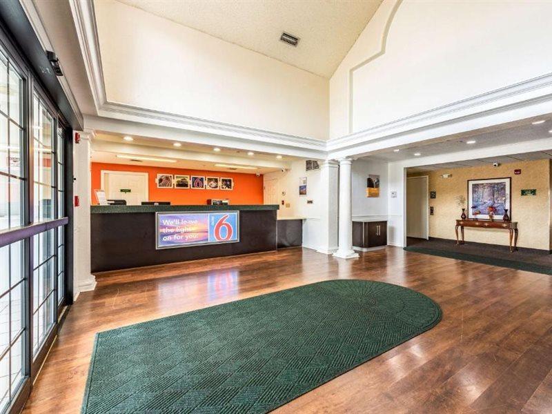 Hotel 6-shreveport, La